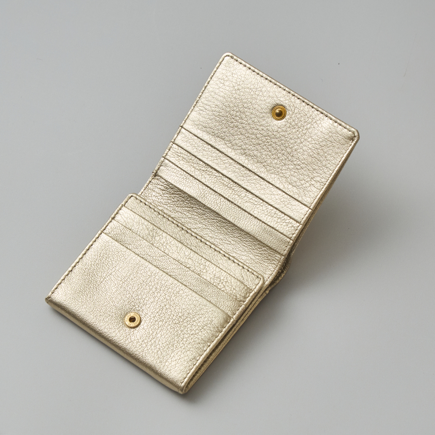 MUZICA VITA/インド山羊革2つ折り　ラメ財布